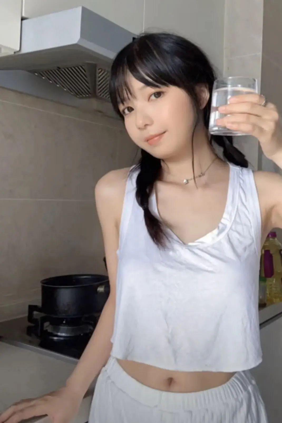 8月6日 | DJ ZO | 那个你得不到的姐姐-深圳赛博酒吧/Cyber Club