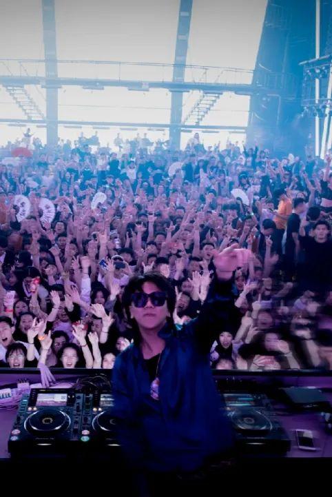 @CLUB U&M 你的狂欢可遇亦可求 DJ ONE-苏州UM NIGHT CLUB (UM酒吧) 苏州 @CLUB U&M 你的狂欢可遇亦可求 DJ ONE-苏州UM NIGHT CLUB (UM酒吧) 苏州