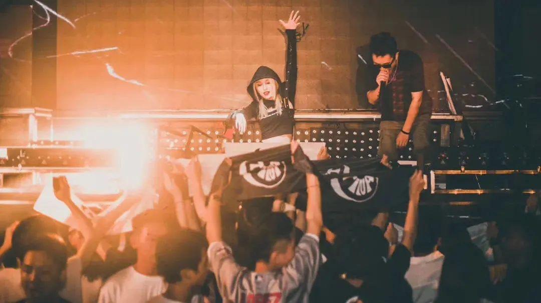 When I Say Bounce You Say XXXX-深圳菲斯酒吧/Super face club