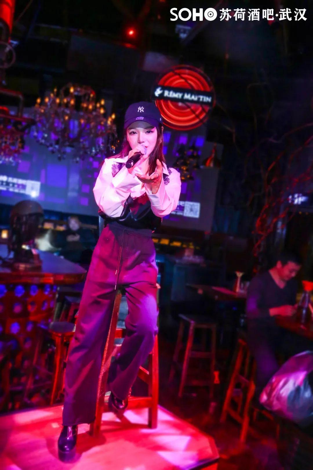 太阳落山后的浪漫全部在这里!-武汉苏荷酒吧/SOHO CLUB