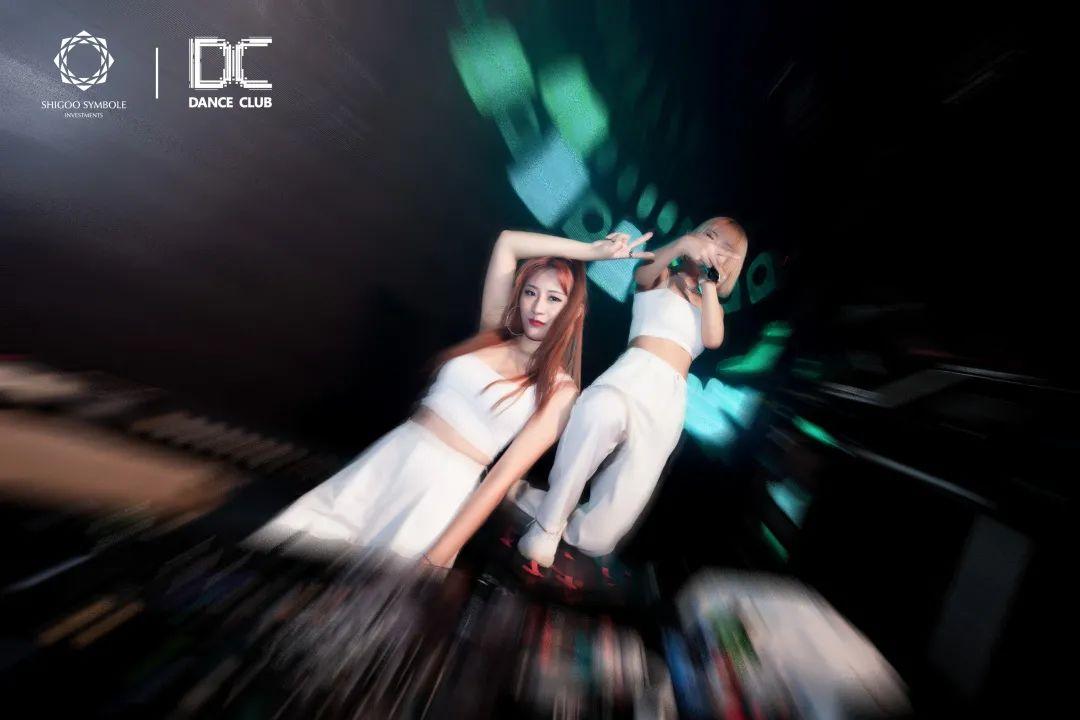 那晚，我们臣服于“捕心猎手”的霸气舞台-郑州DC酒吧/Dance Club/跳舞俱乐部