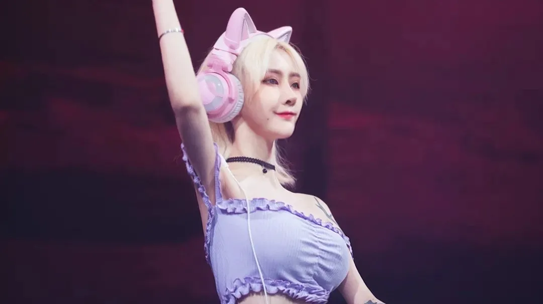 破壁二次元 谁会不喜欢元气满满美少女？-广州BBR酒吧/bbR club
