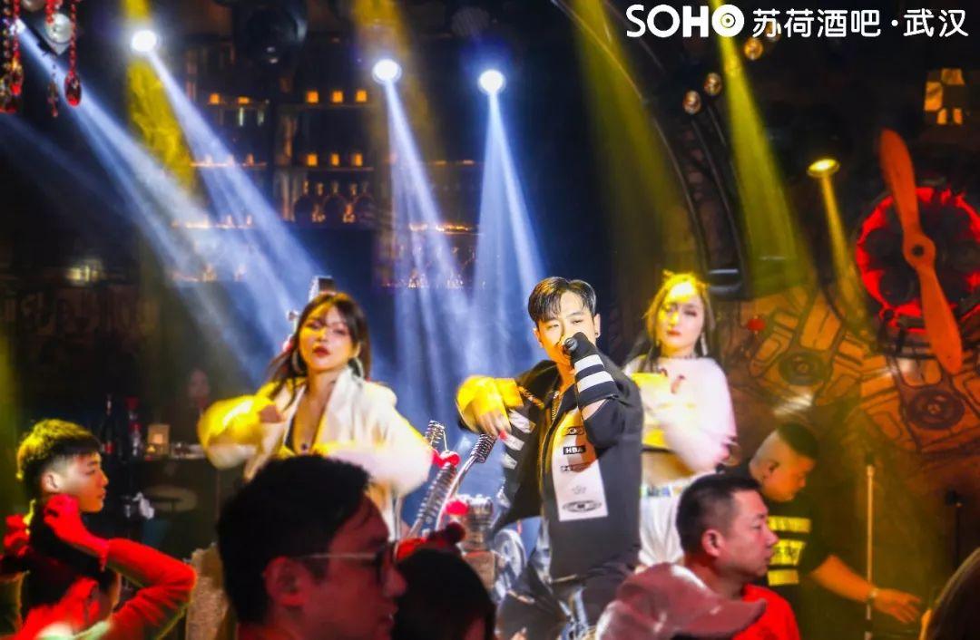 鸡尾酒的美妙│给你的舌尖来一场艺术体验之旅-武汉苏荷酒吧/SOHO CLUB