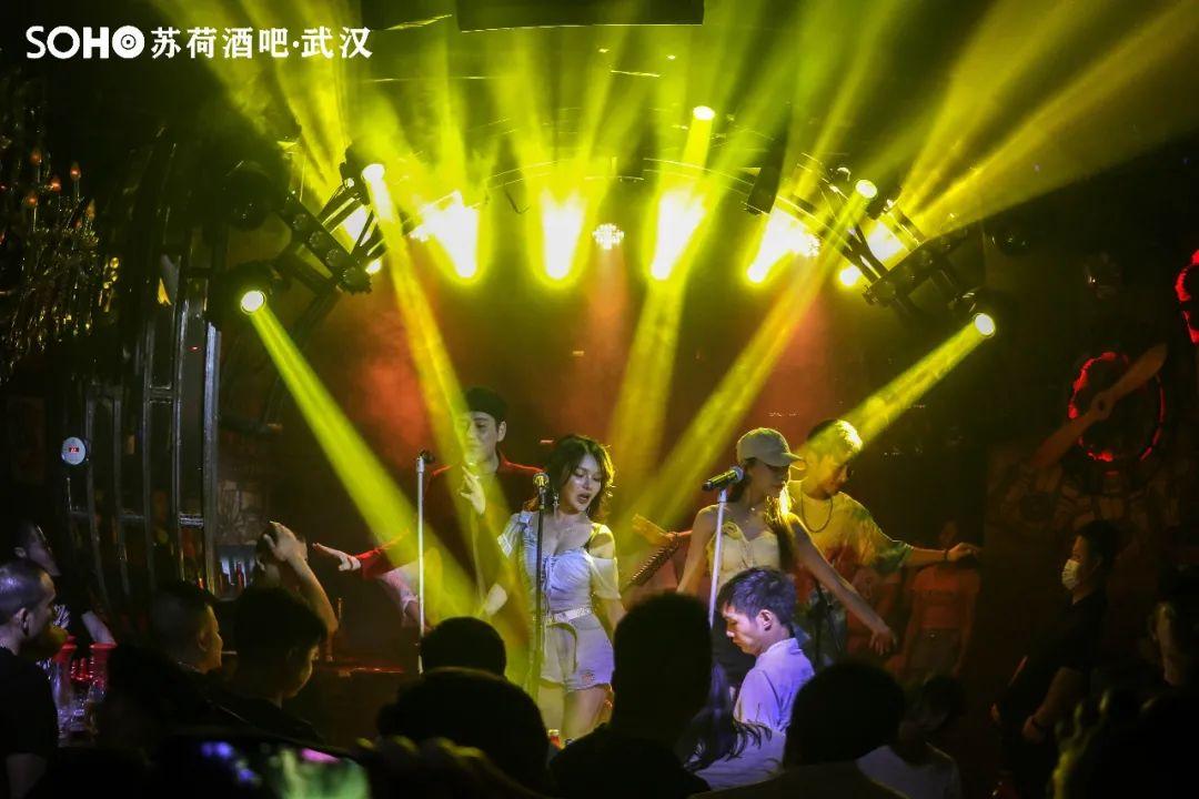 鸡尾酒的美妙│给你的舌尖来一场艺术体验之旅-武汉苏荷酒吧/SOHO CLUB