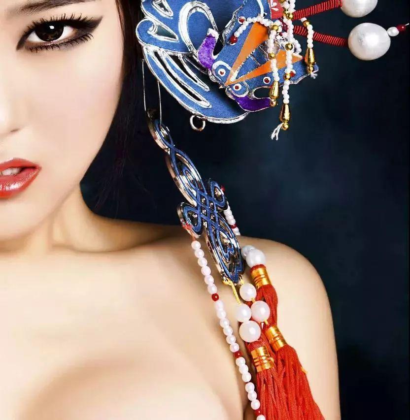 COCO 四周年店庆,拓路前行,有你更精彩!国潮来袭！特邀嘉宾【MUA】亚洲女子天团，一起感受中国文化，以古典魅力引领国潮文化！-大岭山可可酒吧/CoCo CLUB