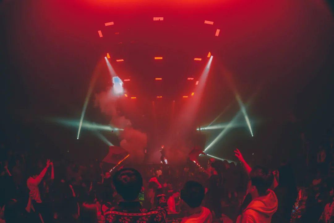 SKY CLUB | 万圣节 #REVIEW，吓走你的所有不开心-乐山天空酒吧/SKY CLUB