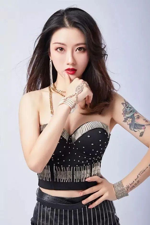 HOOK PARTY LAB 09.25 韩国超人气「CatWalk」唱跳女子天团「猫步轻俏」组合劲爆来袭！-鹰潭HOOK酒吧/HOOK PARTY LAB
