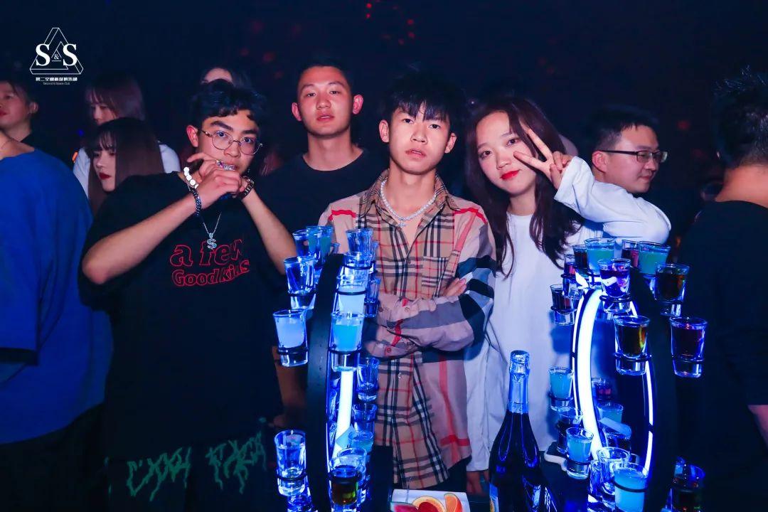 @?&amp;amp;? ???? ????????| 解锁你的2021幸运关键词-昆明IKM酒吧/I KUN MING CLUB