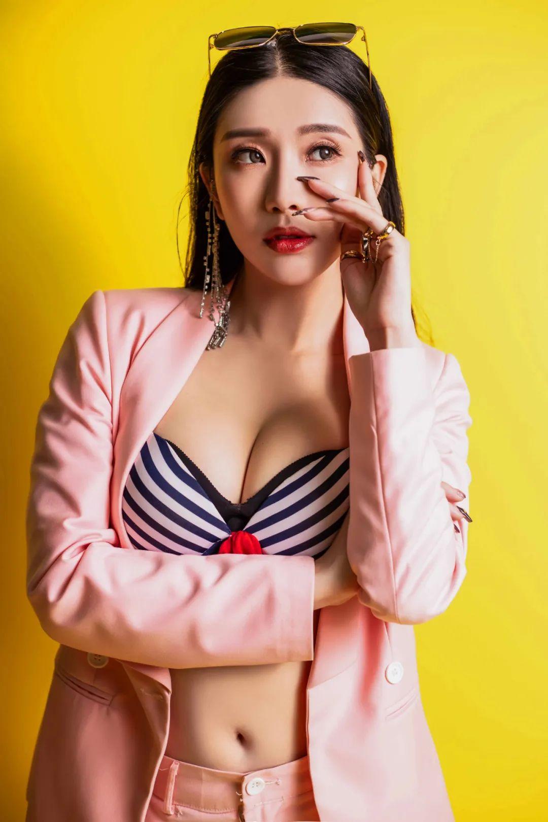 7月24.25沙滩比基尼派对沙滩实景打造，十位《Sexy Fox》模特美女天团强势进驻可可酒吧-广州可可酒吧/CoCo CLUB  花都店