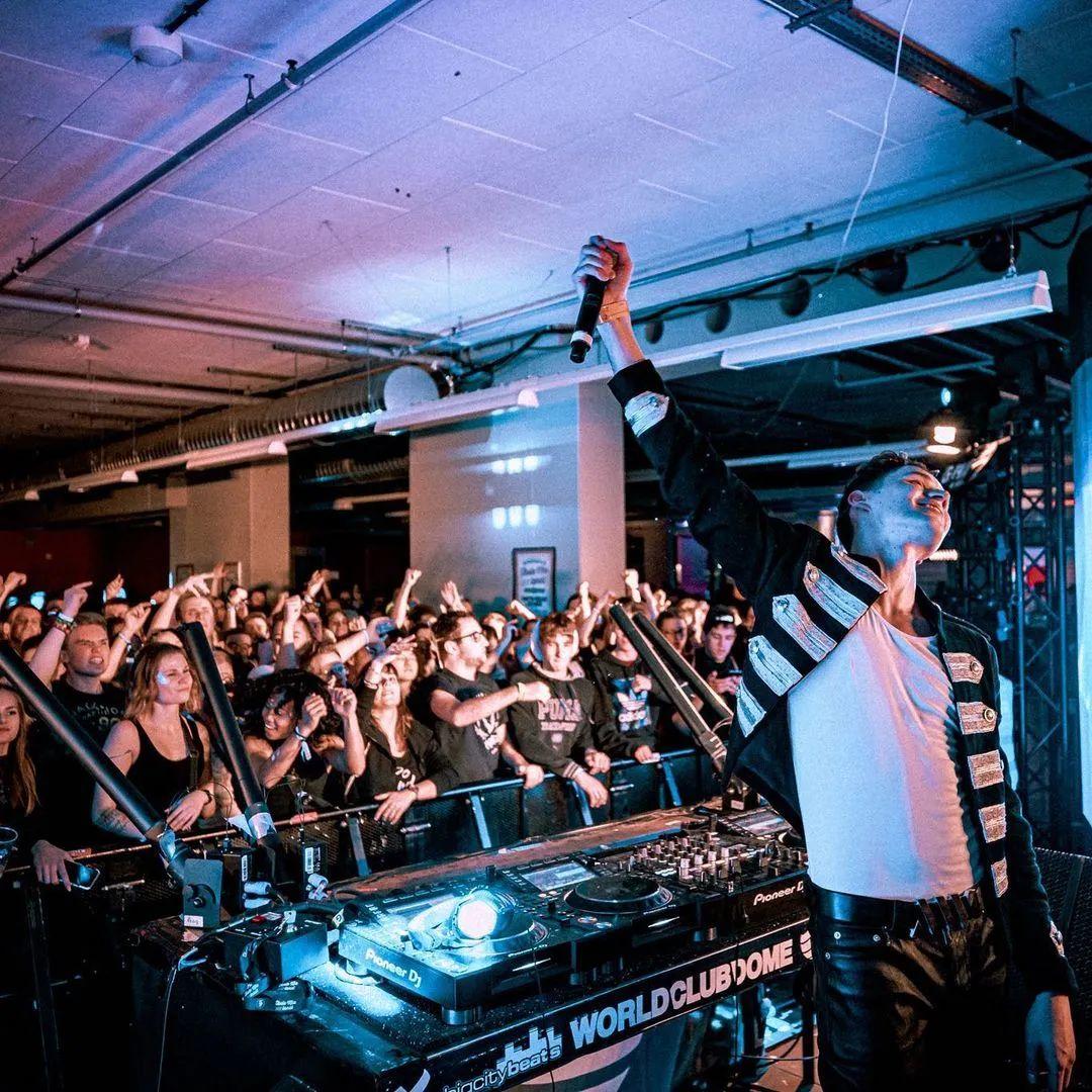 【巡演更新】令全球派对现场疯狂的未来巨星 -- Maurice West-上海Live Nation Electronic Asia(LNEA酒吧) 上海 【巡演更新】令全球派对现场疯狂的未来巨星 -- Maurice West-上海Live Nation Electronic Asia(LNEA酒吧) 上海
