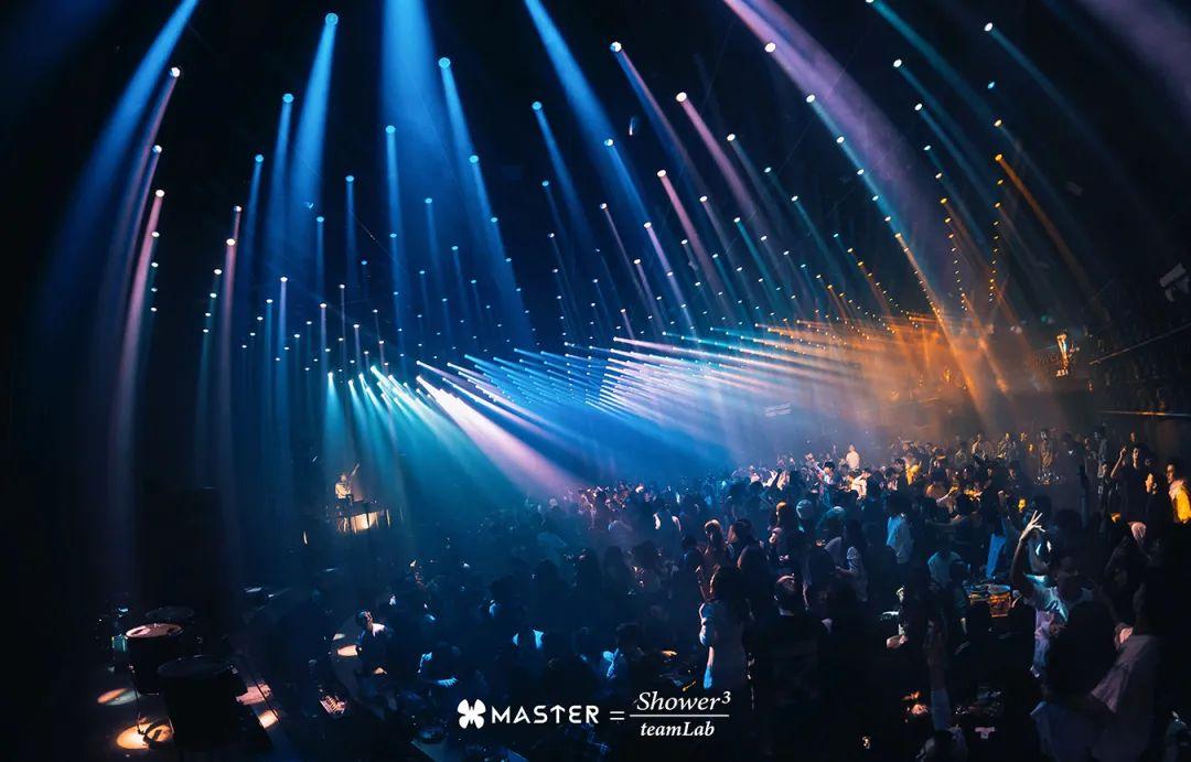 以光为弦，谱写MASTER x Terry Zhong “City of Lights”的巅峰之夜-上海Live Nation Electronic Asia（LNEA酒吧） 上海