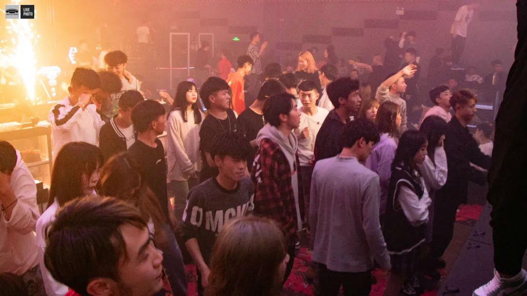 ?????? |  快乐通“宵”，新年祝您样样好！-曲靖加仑浩斯酒吧/GALLON HOUSE