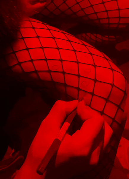 我可以在你的大腿上下棋吗？可以吗？-武汉苏格缪斯酒吧/MUSE CLUB 光谷店