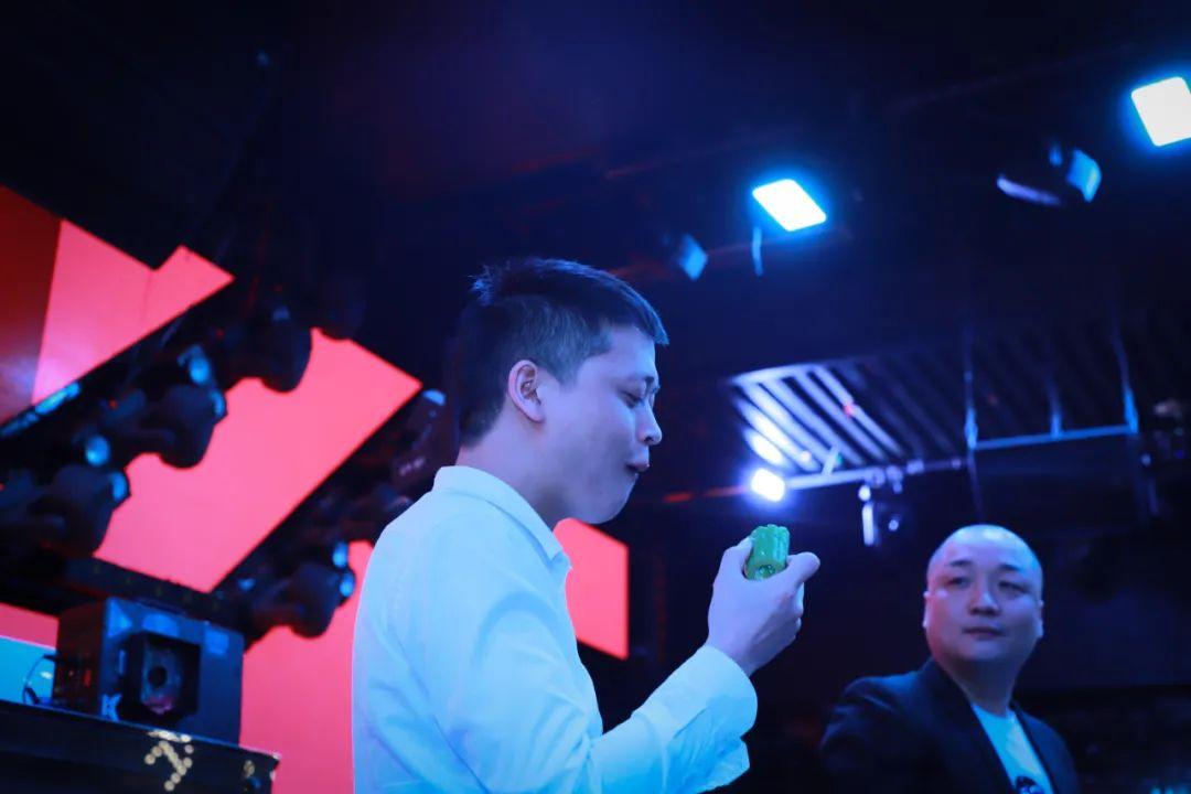 V CLUB 2021第二届员工大会[超越、蝶变、升华]-吉隆V酒吧/V CLUB