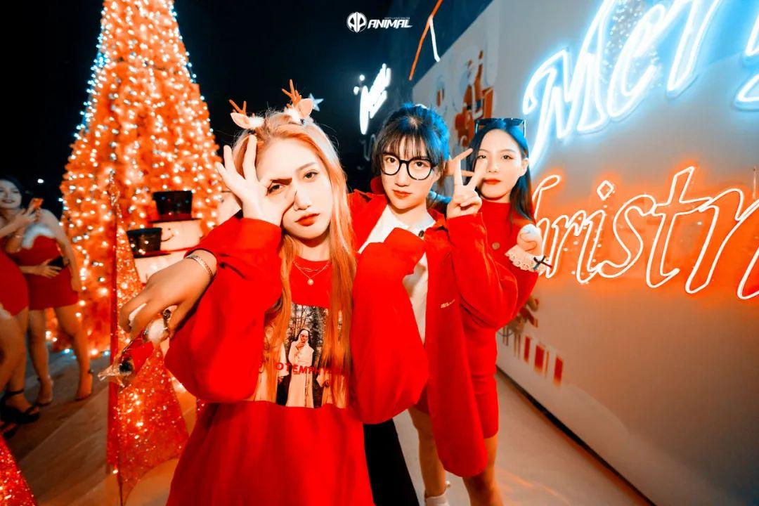 ?????? | ?????????圣诞狂欢，我们在这快乐的留影-茂名MG酒吧/MG CLUB 水东店