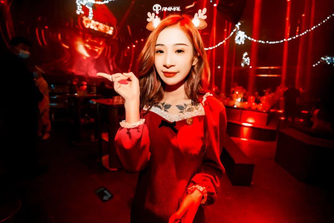 ?????? | ?????????圣诞狂欢，我们在这快乐的留影-茂名MG酒吧/MG CLUB 水东店