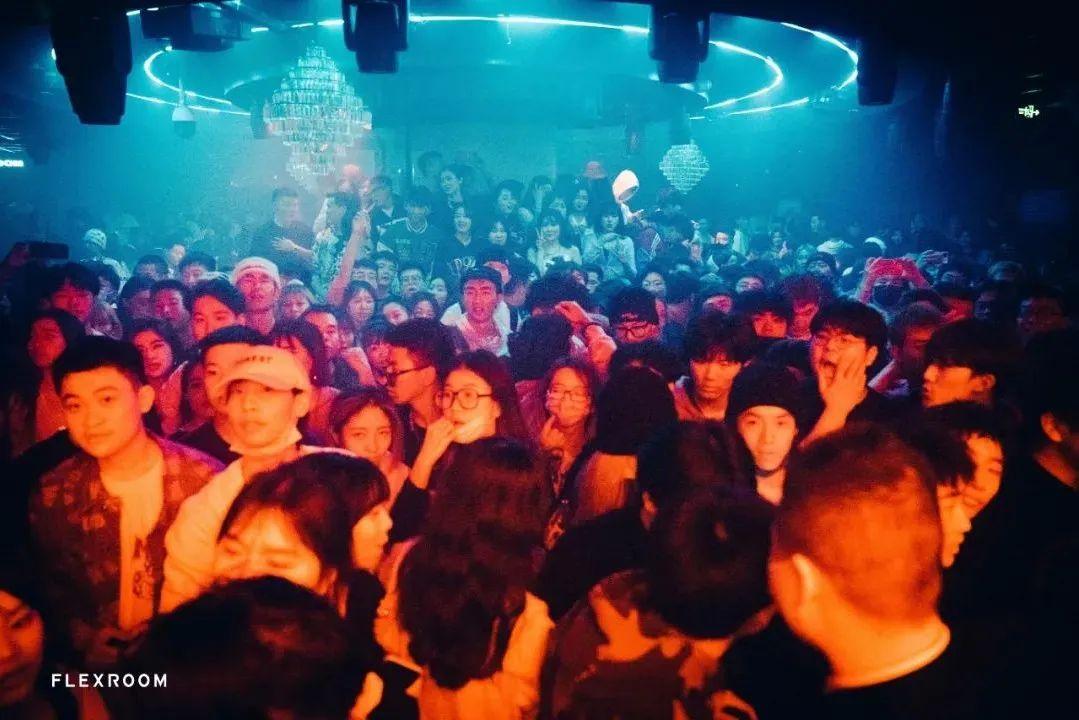 REVIEW 回顾 | Y.O.U.N.G、IN.SIDE CLUB EXCHANGE-成都FLEX酒吧/FLEX ROOM