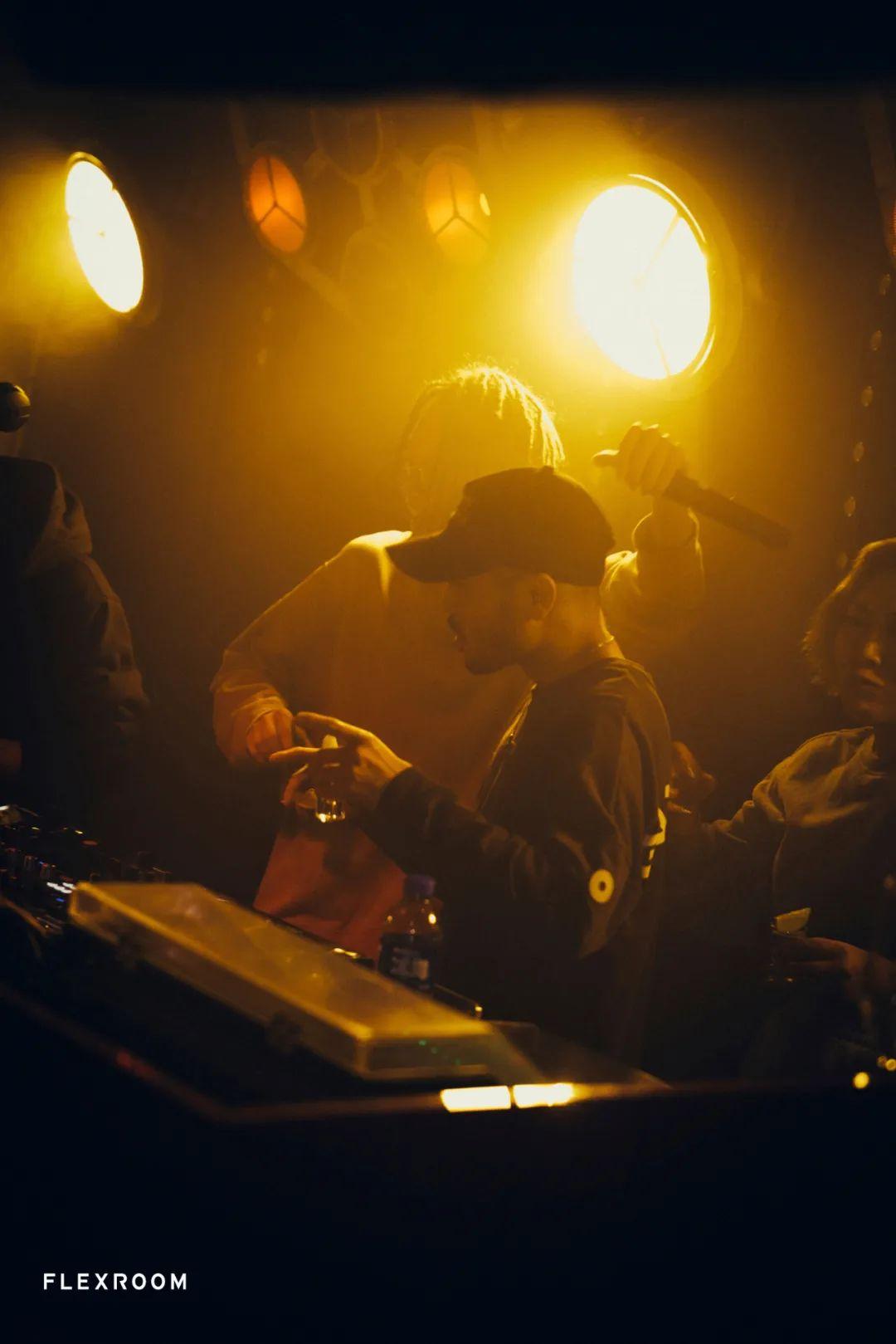 REVIEW 回顾 | Y.O.U.N.G、IN.SIDE CLUB EXCHANGE-成都FLEX酒吧/FLEX ROOM