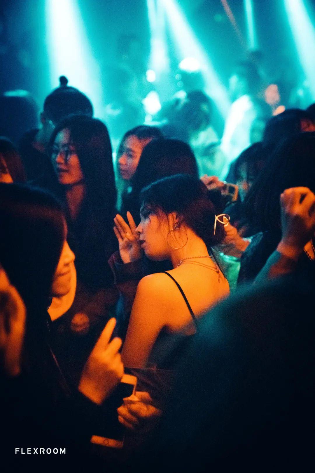 REVIEW 回顾 | Y.O.U.N.G、IN.SIDE CLUB EXCHANGE-成都FLEX酒吧/FLEX ROOM