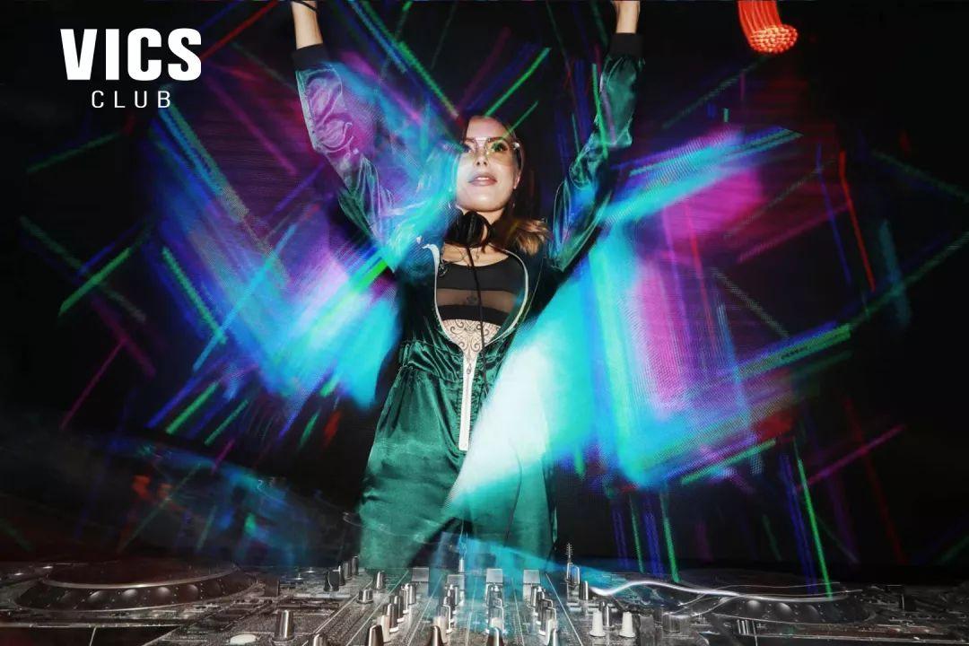 来自DJ RINA----令耳膜上瘾的音乐节奏-天津威克斯酒吧/VICS CLUB