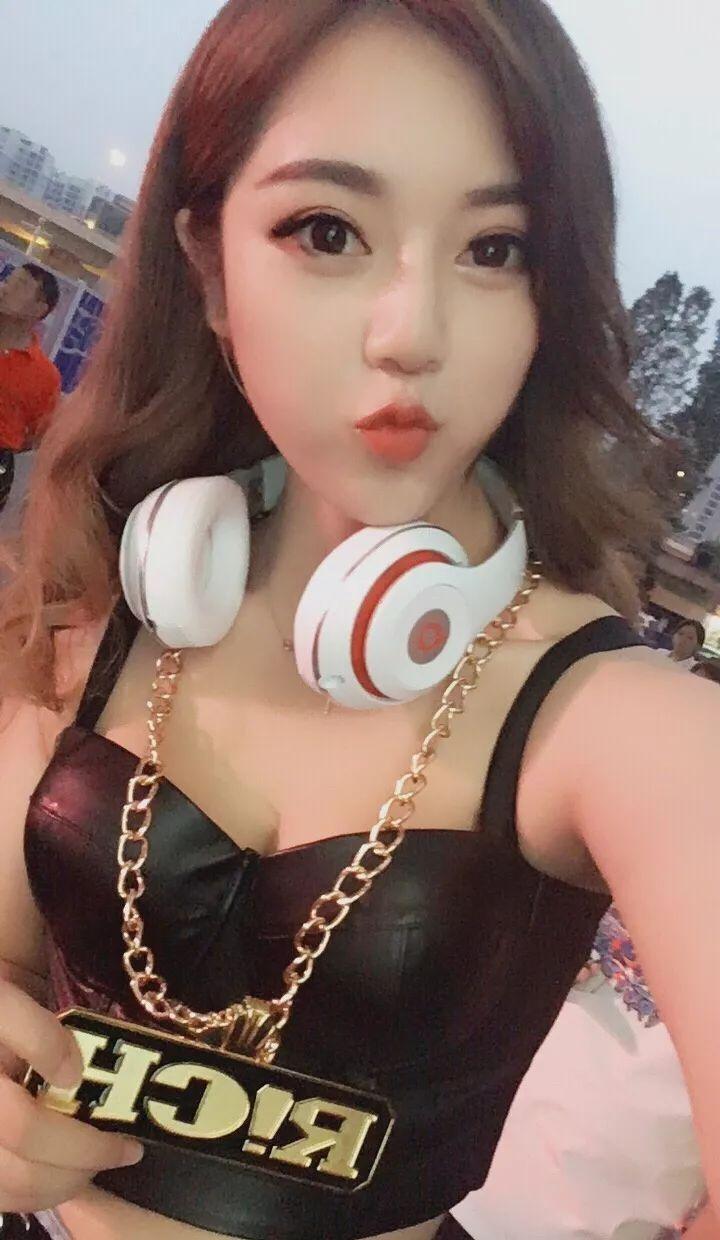 可盐可甜的女孩谁能拒绝？2019.06.29甜美外表下的酷女孩DJ ZAYA-天津威克斯酒吧/VICS CLUB