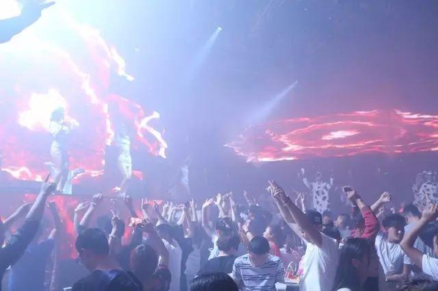 不用找了.丽江最好的年会圣地在这里~~-丽江SPACE酒吧/斯贝斯酒吧/SPACE CLUB