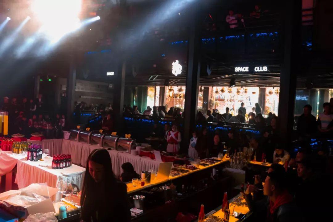 不用找了.丽江最好的年会圣地在这里~~-丽江SPACE酒吧/斯贝斯酒吧/SPACE CLUB