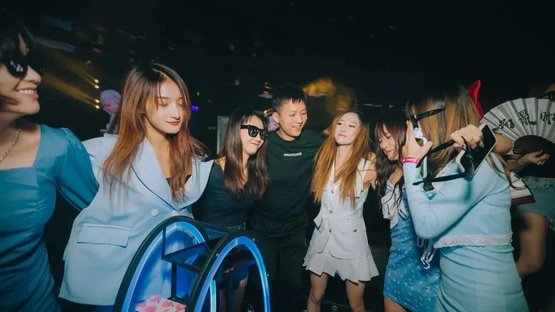 NASA CLUB X EFM厂牌艺人 | 百万流量阵容内蒙团战首演,必将改革蹦迪模式-锡盟NASA酒吧/NASA CLUB NASA CLUB X EFM厂牌艺人 | 百万流量阵容内蒙团战首演,必将改革蹦迪模式-锡盟NASA酒吧/NASA CLUB