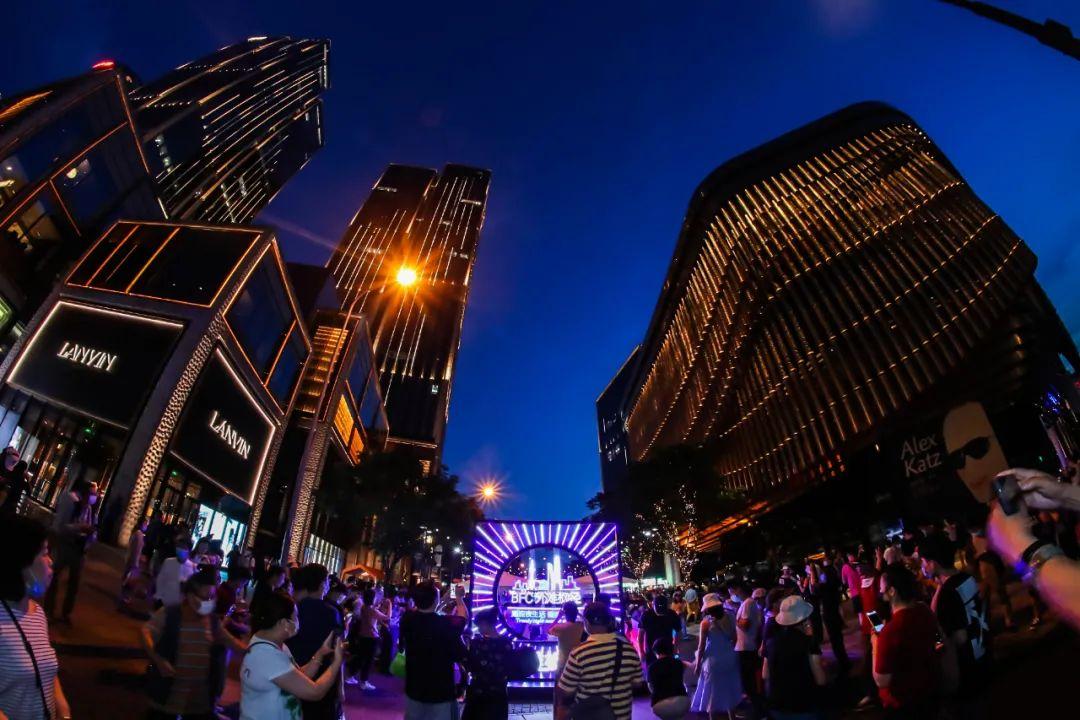 18个火爆夜市回归魔都，今年夏天不睡了！-上海BEEHIVE 酒吧/BEEHIVE CLUB