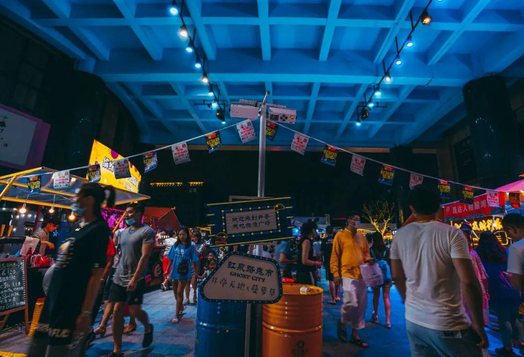 18个火爆夜市回归魔都，今年夏天不睡了！-上海BEEHIVE 酒吧/BEEHIVE CLUB