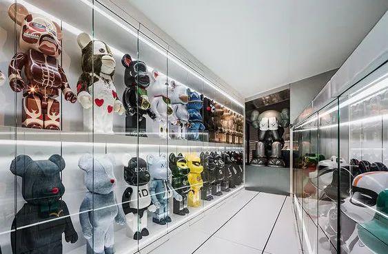 MR.DESIGNER 丨情人节 x BEARBRICK 限量联名版积木熊即将释出-三明迪赛尔酒吧/MR.DESIGNER