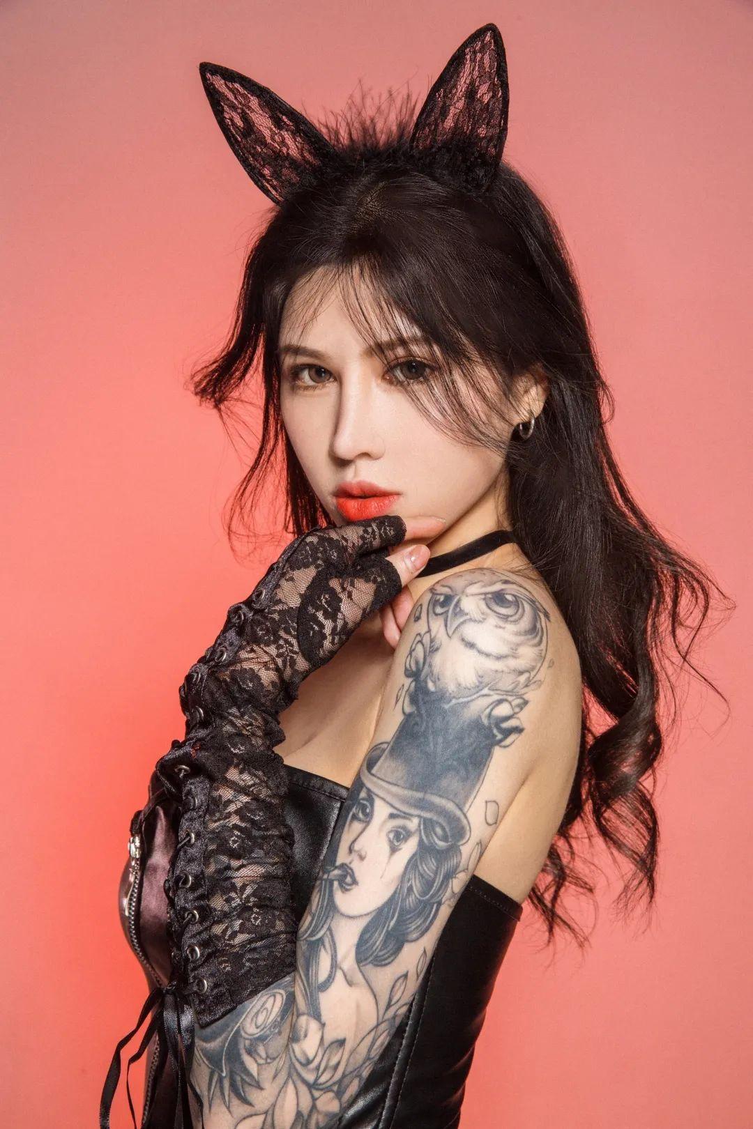 JUNE 5丨BOMB GIRLS 新生代电音噪声组合 &amp;amp; 制燥FX-上海FirstX酒吧