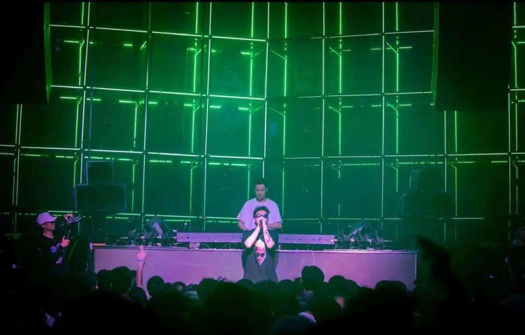 06.11 DJ SUDI & MC o.oz장촨바이新势力组合领你同步感受来自电音热浪的洗礼-厦门厦门星际酒吧/Stellar酒吧/Stellar Night Club 06.11 DJ SUDI & MC o.oz장촨바이新势力组合领你同步感受来自电音热浪的洗礼-厦门厦门星际酒吧/Stellar酒吧/Stellar Night Club