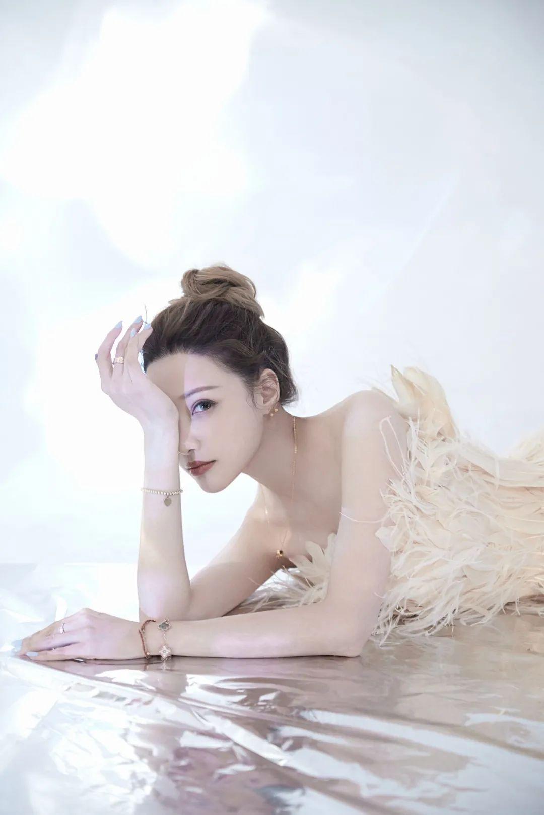 【SPACE BOX 】12/11抖音女神#汪雨菡#用最撩动人心的音乐 帶您走进神秘的甜蜜世界-广安斯贝斯酒吧/SPACE酒吧/SPACE BOX