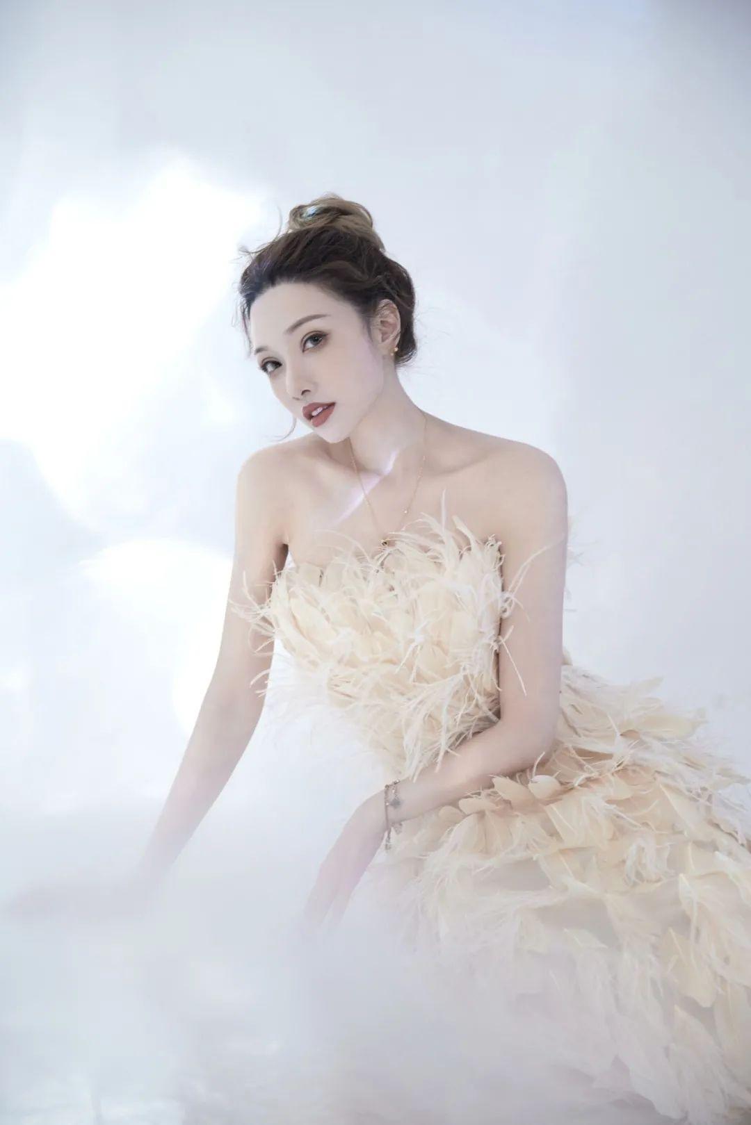 【SPACE BOX 】12/11抖音女神#汪雨菡#用最撩动人心的音乐 帶您走进神秘的甜蜜世界-广安斯贝斯酒吧/SPACE酒吧/SPACE BOX