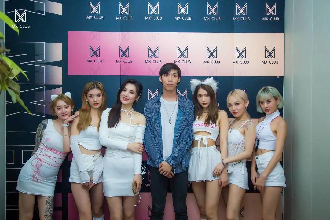 这六个女朋友你拿下了吗？-焦作MX酒吧/MX CLUB