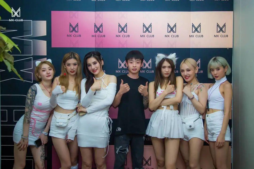 这六个女朋友你拿下了吗？-焦作MX酒吧/MX CLUB