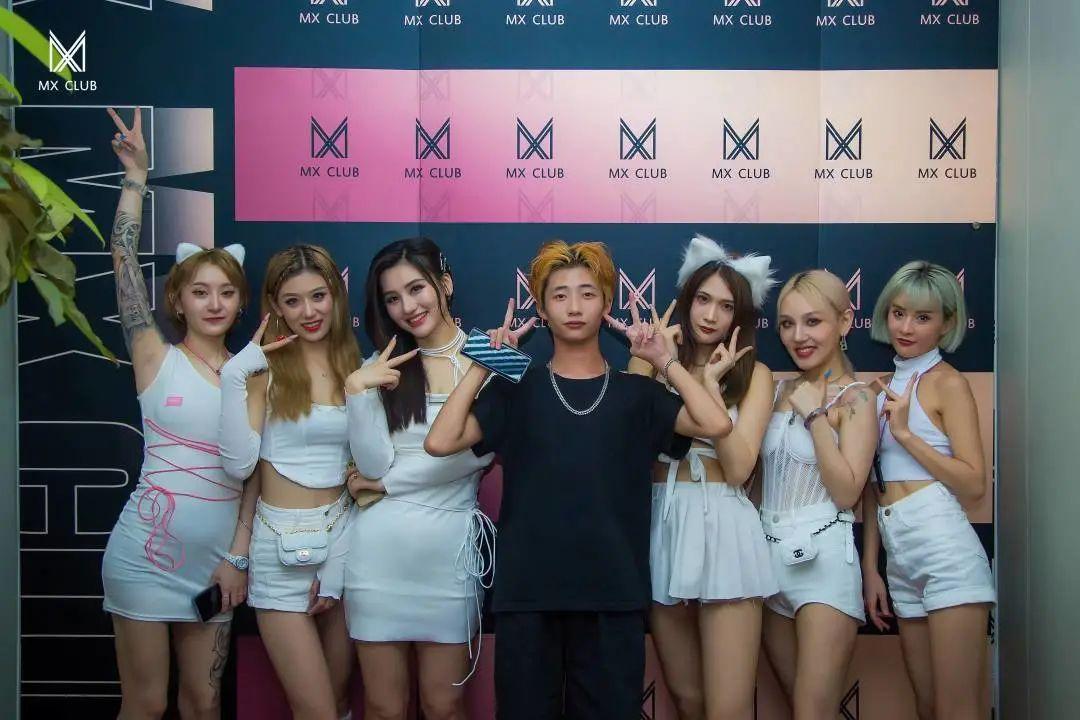 这六个女朋友你拿下了吗？-焦作MX酒吧/MX CLUB