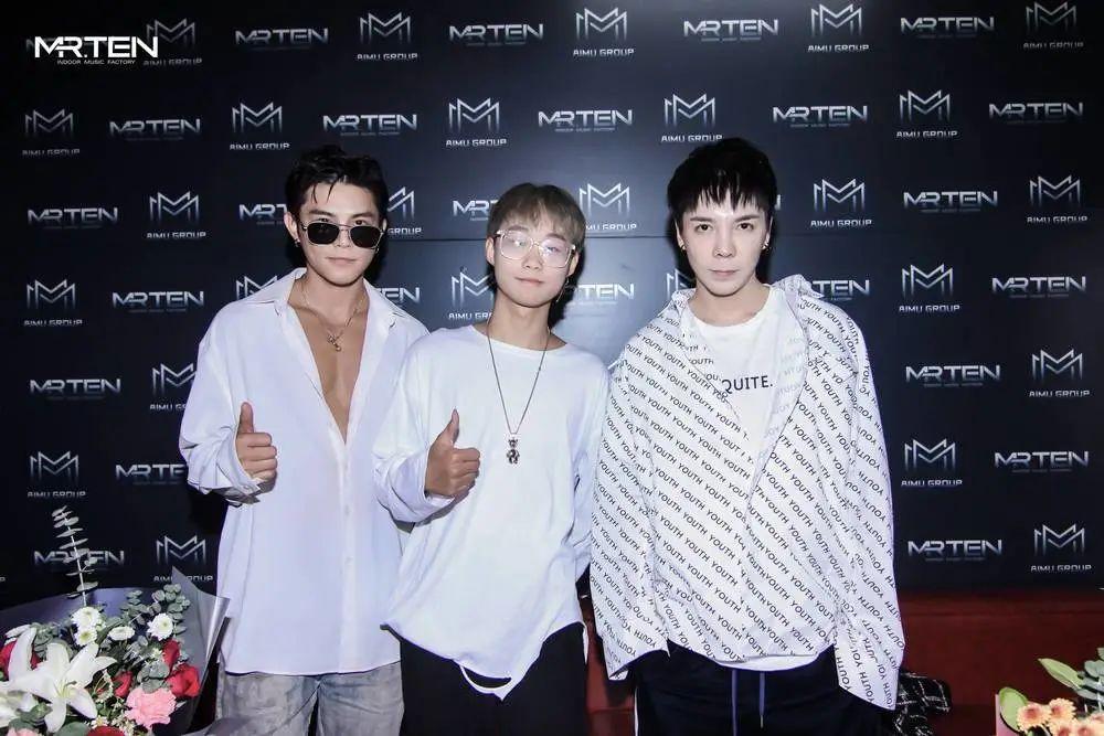 昨晚的少女福利领取了嘛？-新乡TEN酒吧/拾先生酒吧/MR.TEN CLUB