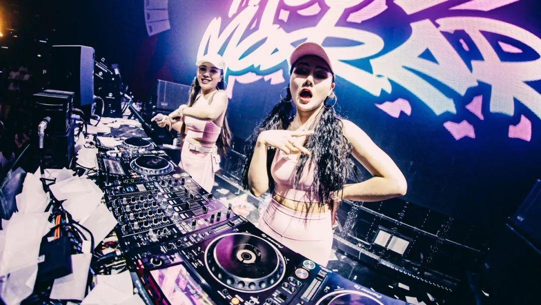 BBR丨11/22 @ MOODMAKER | DJ SARA &amp;amp; MC NICOLE-G | 感受风格迥异的甜美-福清BBR酒吧/Boom Boom Room