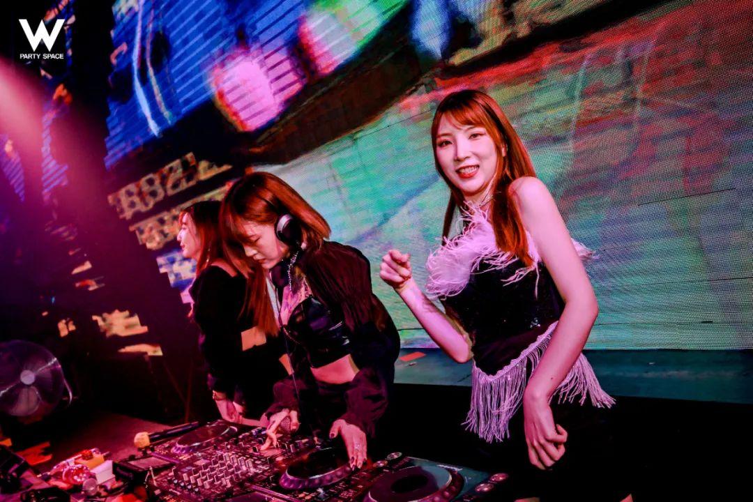 W PARTY SPACE丨2021/04/09 #BOBO SEXY CAT#超人气美少女现场回顾-广州W party space