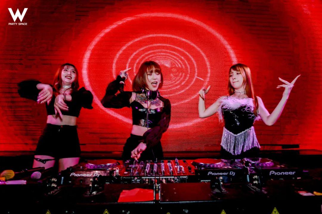 W PARTY SPACE丨2021/04/09 #BOBO SEXY CAT#超人气美少女现场回顾-广州W party space