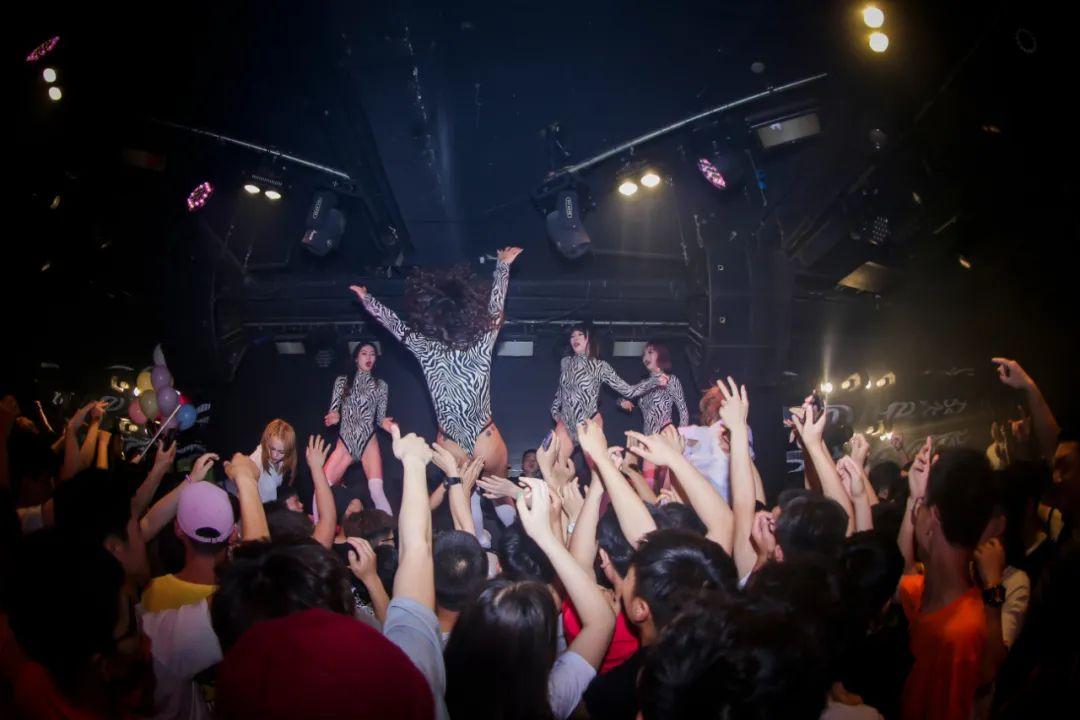 2020.11.11光棍节湿身PARTY↗撩动你骚动的灵魂！-大英MIX酒吧/MIX PARTY SPACE