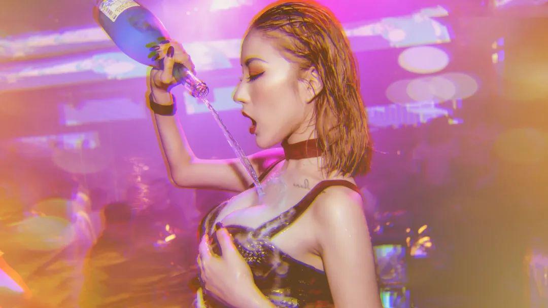 2020.11.11光棍节湿身PARTY↗撩动你骚动的灵魂！-大英MIX酒吧/MIX PARTY SPACE