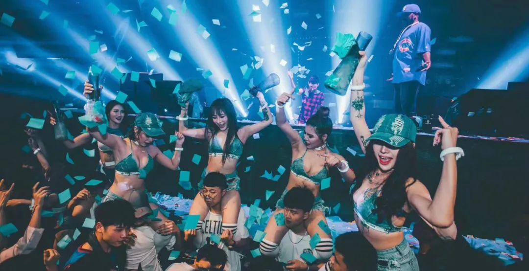 2020.11.11光棍节湿身PARTY↗撩动你骚动的灵魂！-大英MIX酒吧/MIX PARTY SPACE