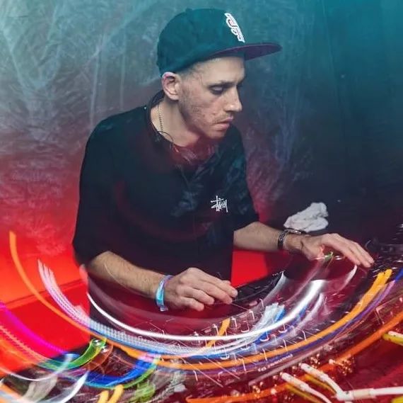 3 18 Refuge Drum N Bass Rous Resinate Hold DADA 3-18-refuge-drum-n-bass-rous-resinate-hold-dada