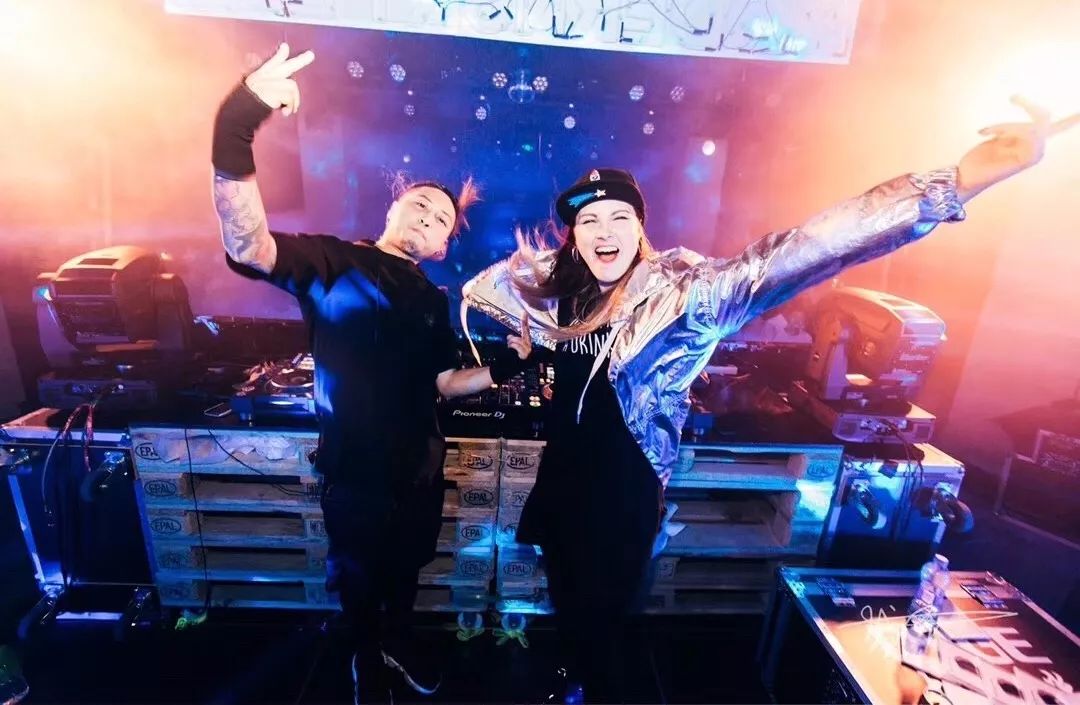 7 4 JIN DJs SOS Club 7-4-jin-djs-sos-club